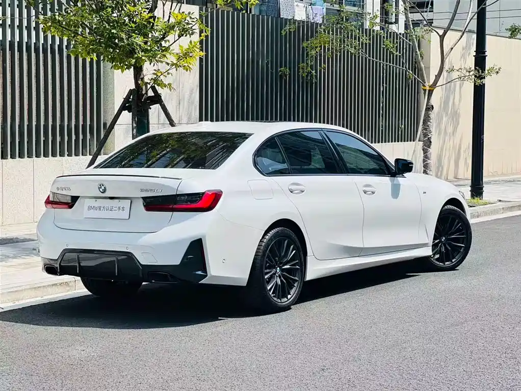 BMW 3 Series 2023 325Li M Sport Black Night Package фото 3