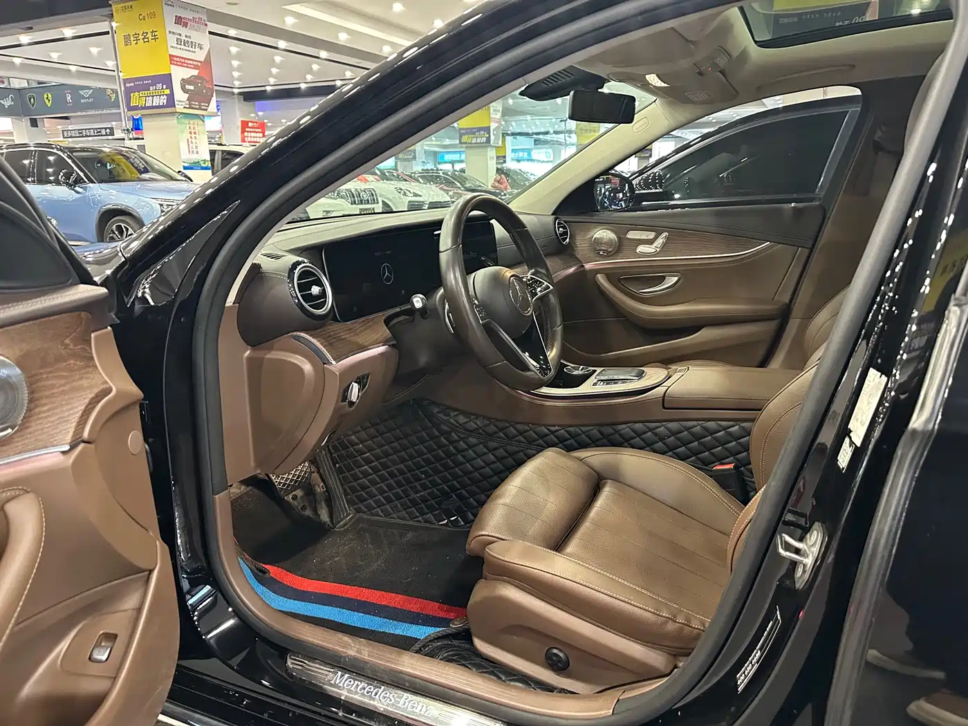 Mercedes-Benz E-Class 2022 E 300 L Fashion фото 4