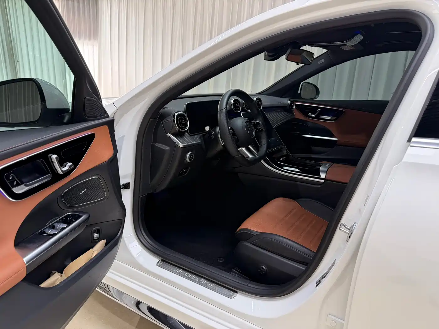 Mercedes-Benz C-Class 2022 C 200 L Sport Version фото 4
