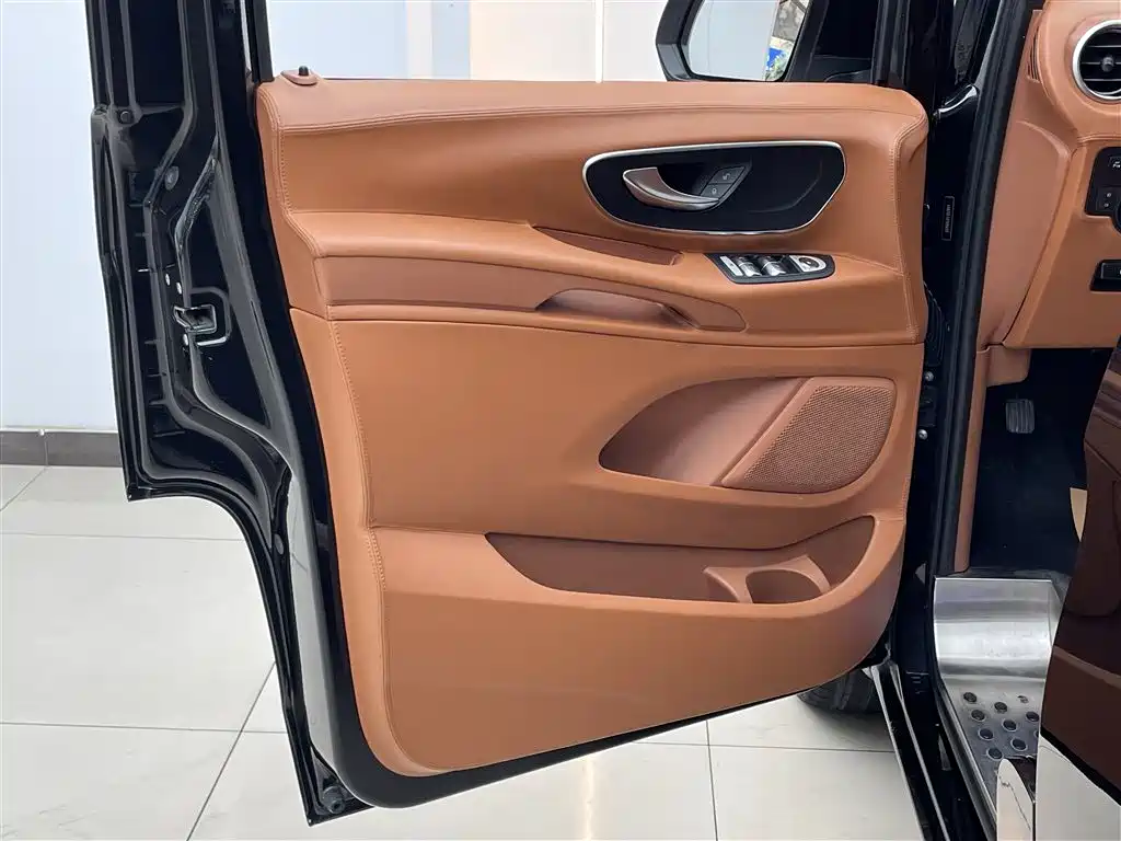Mercedes-Benz Vito 2020 2.0T Business Edition (7-seater) фото 9