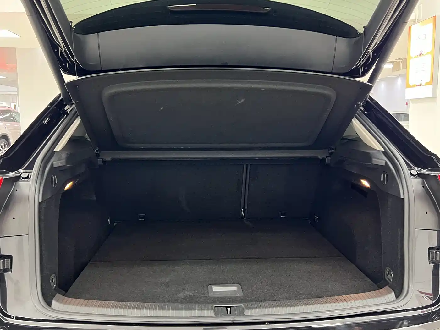 Volkswagen Teramont 2019 Model Teramont X 380TSI 4WD Prestige Luxury Edition фото 17
