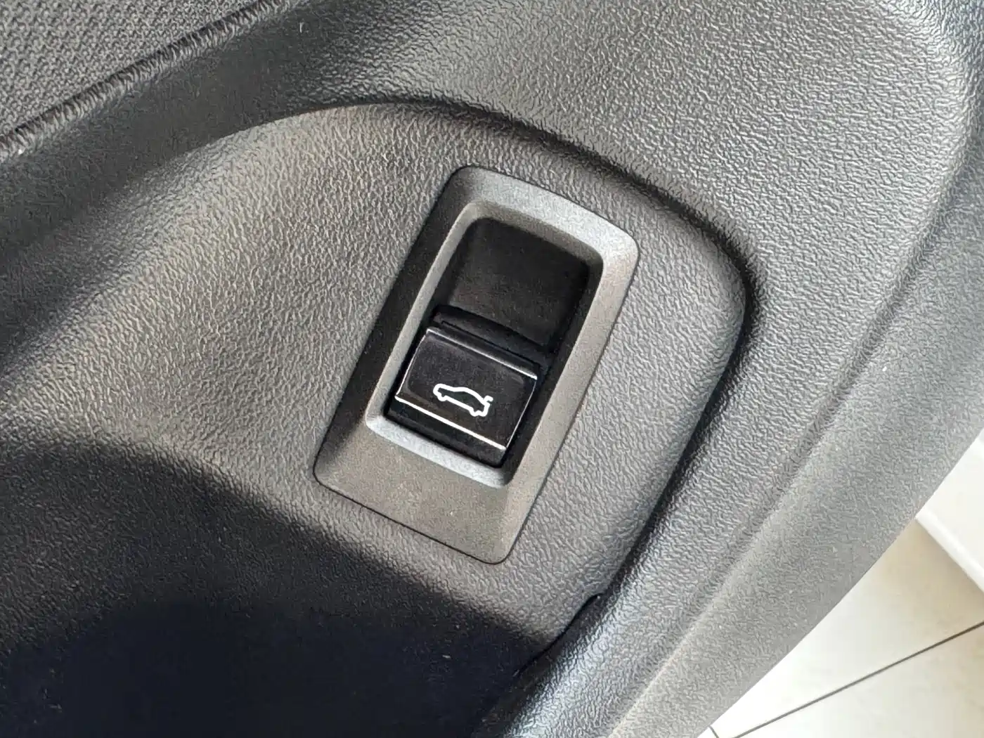 BMW 5 Series 2024 530Li Leading M Sport Package фото 17