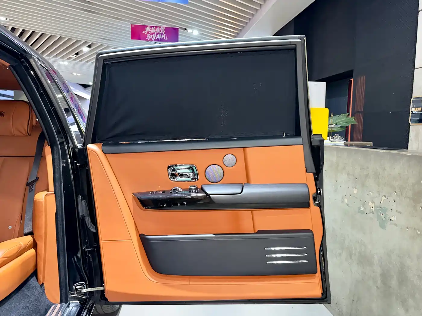 Rolls-Royce Phantom 2020 2018 6.7T Long Wheelbase Version