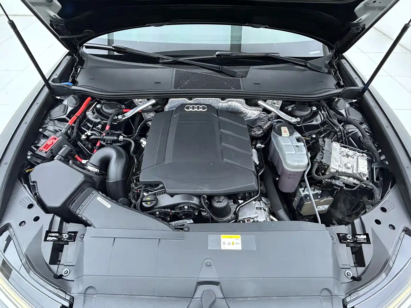 Audi A6L 2021 40 TFSI Luxury Sport фото 24