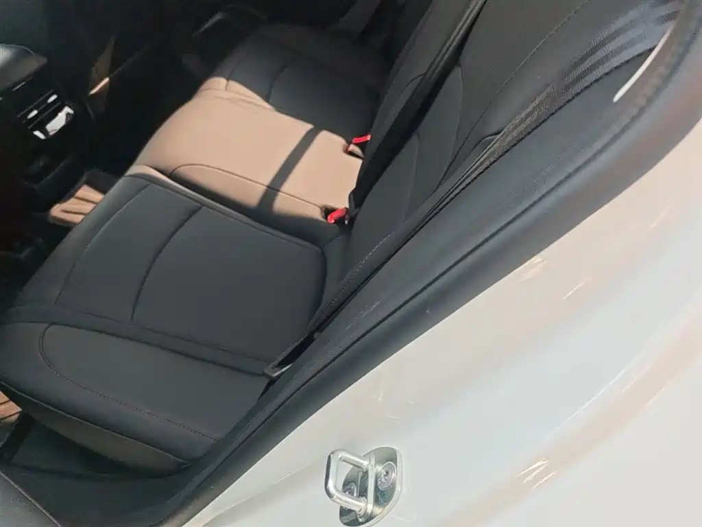 Roewe i5 2026 2026 1.5L CVT Luxury