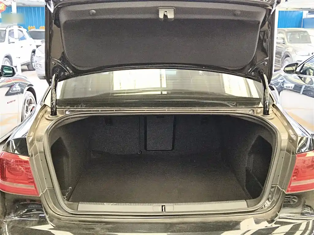 Volkswagen Magotan 2013 1.8TSI Leading фото 15