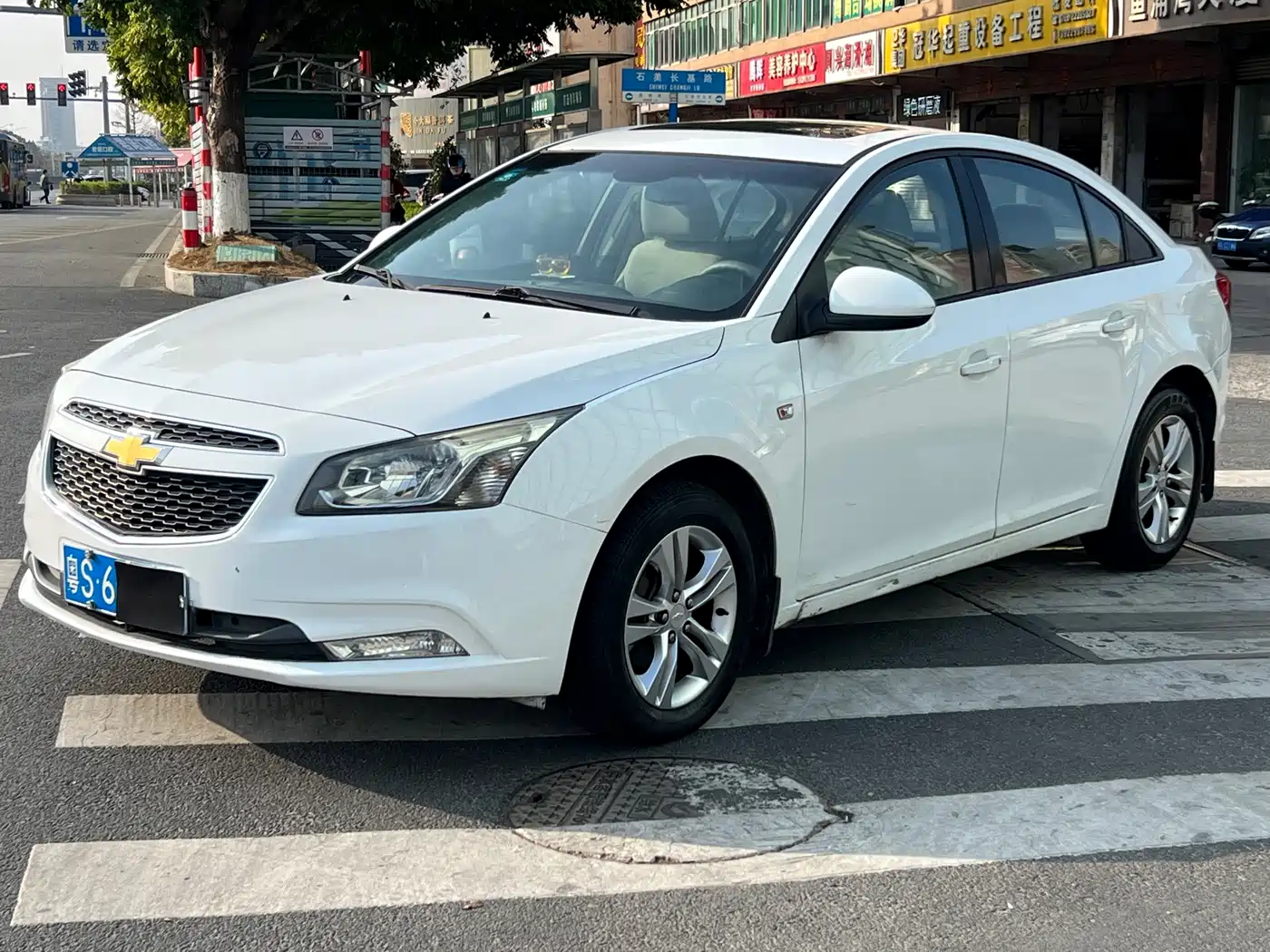 Chevrolet Cruze 2015 1.5L Classic SE AT