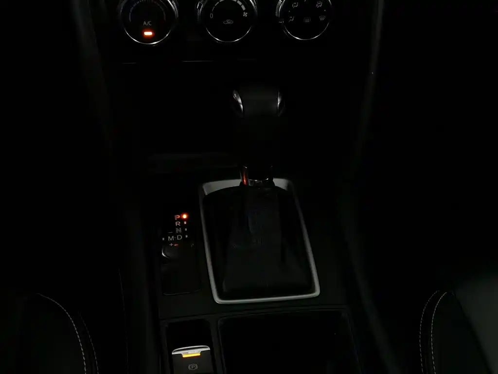 Photo 13 - Mazda CX-4