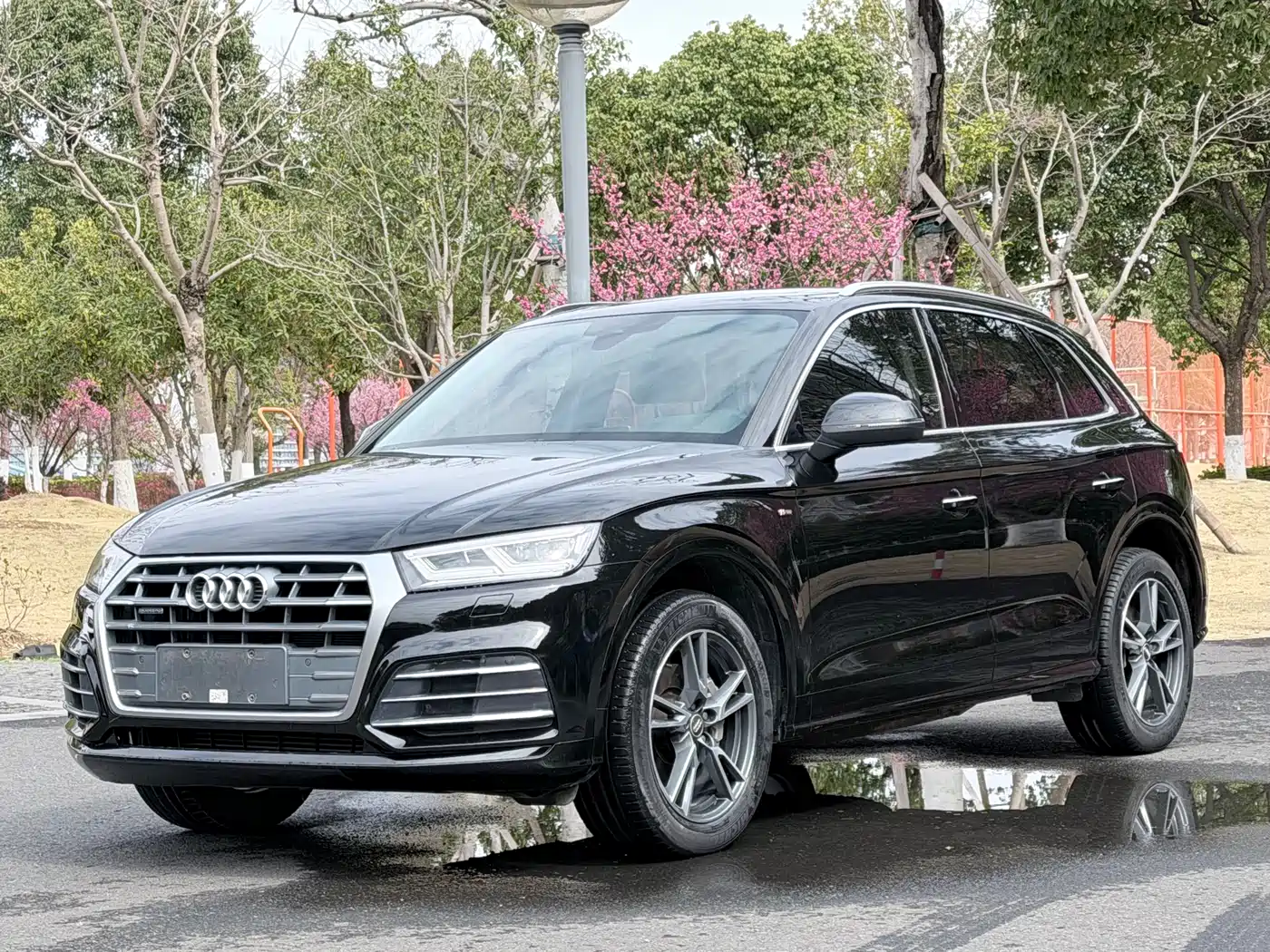 Audi Q5L 2018 40 TFSI Premium Fashion China VI