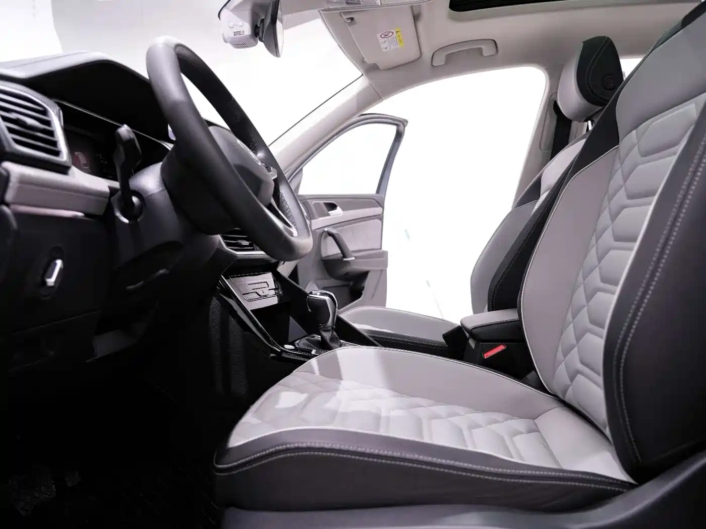 Volkswagen Tayron 2023 330TSI 2WD Luxury Plus Advanced Edition фото 23