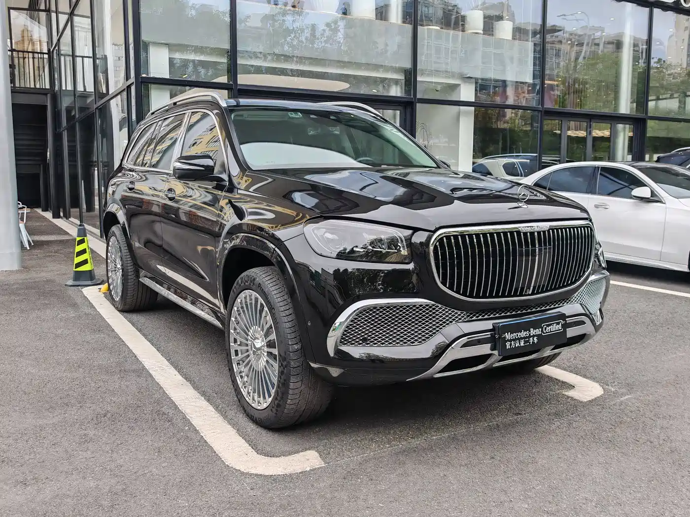 Mercedes-Benz GLS 2024 GLS 450 4MATIC Fashion Edition фото 3