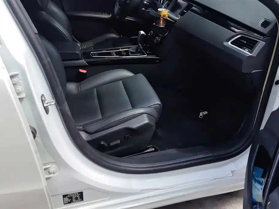 Peugeot 508 2015 1.8THP Auto Prestige Edition фото 8