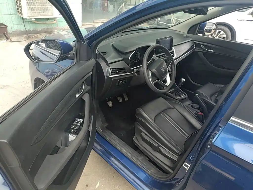 Baojun 360 2018 2019 1.5L Manual Elite China VI