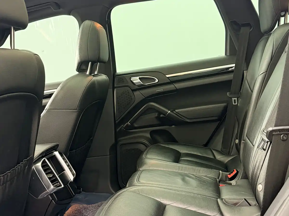 Porsche Cayenne 2016 Cayenne 3.0T фото 35