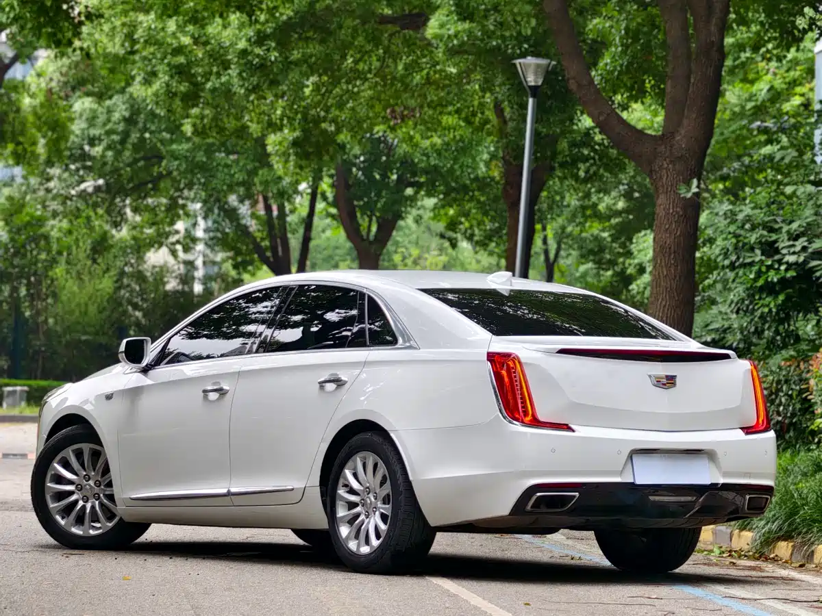 Cadillac XTS 2018 28T Technology фото 3