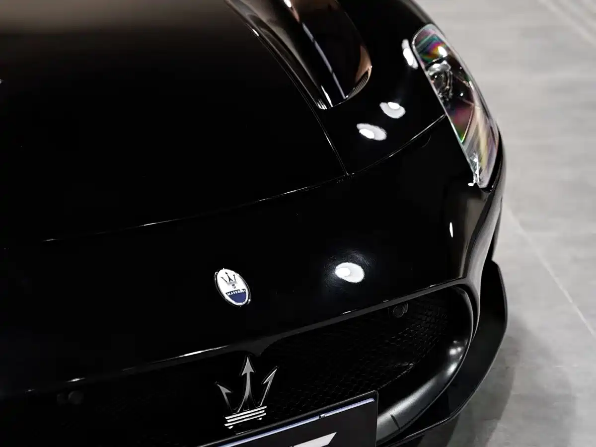 Maserati MC20 2023 3.0T Standard Edition фото 6