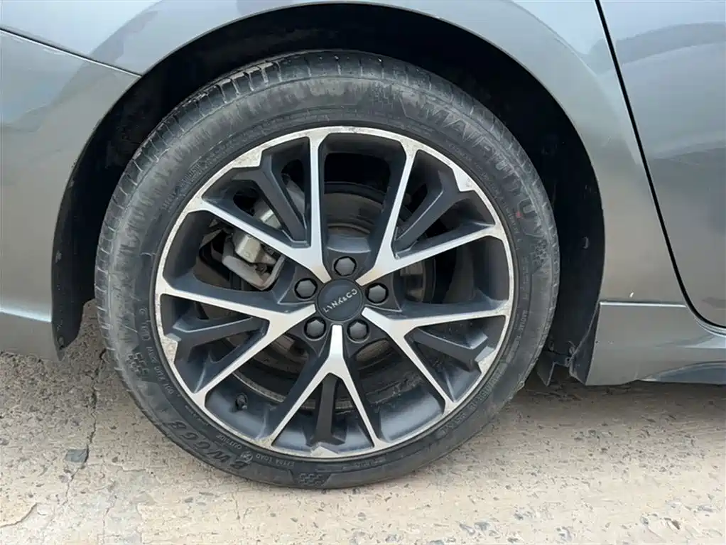 Lynk & Co 03 2021 2.0TD Auto Jin Champion Edition фото 12