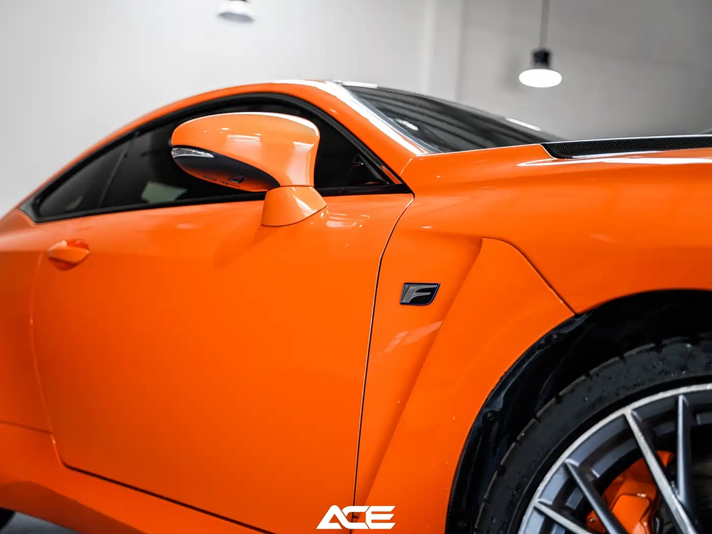 Lexus RC F 2016 F 5.0L Carbon Fiber Edition фото 8