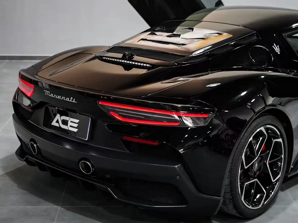 Maserati MC20 2023 3.0T Standard Edition фото 18