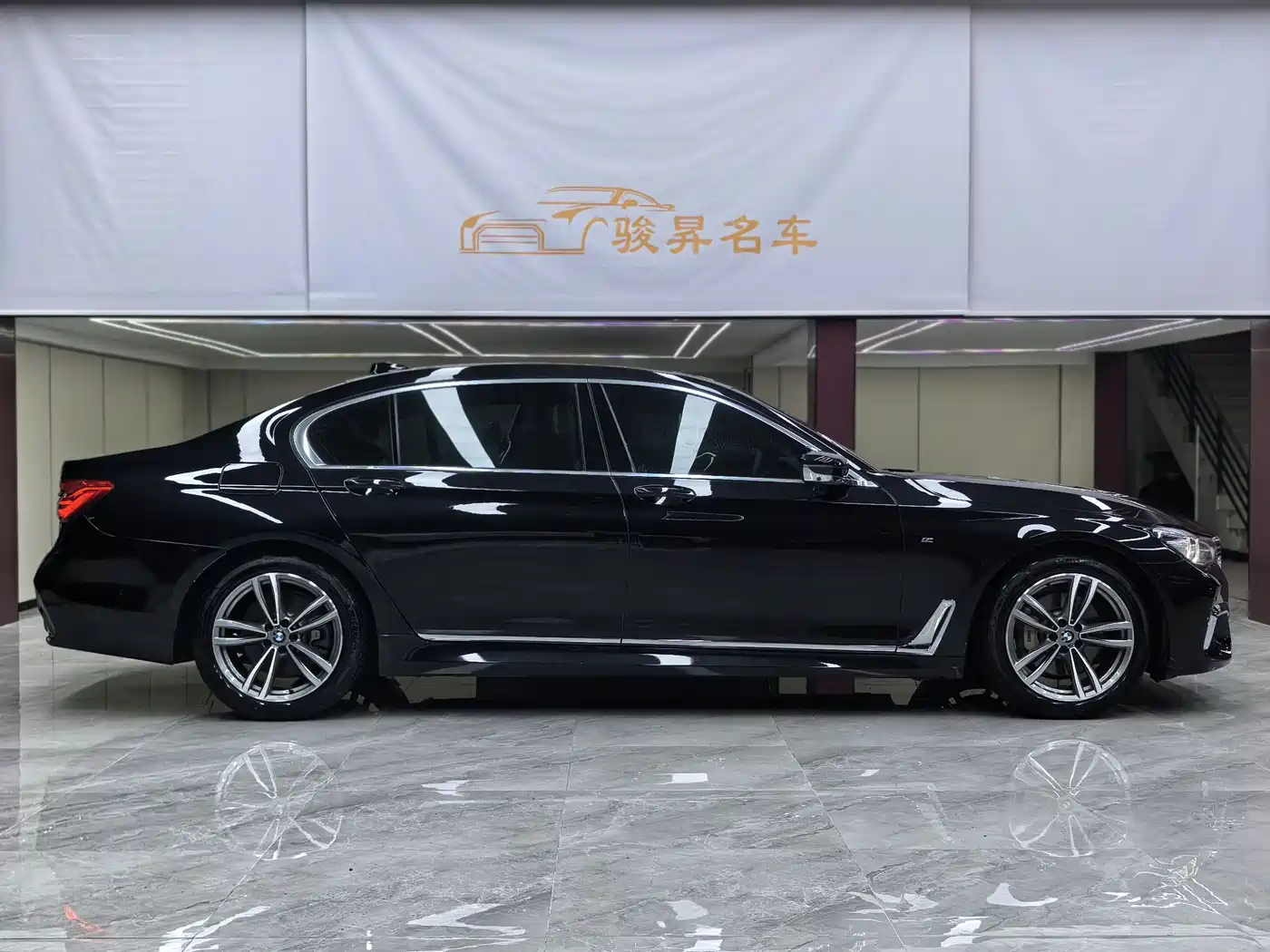 BMW 7 Series 2018 730Li Leading Type M Sport Package фото 8