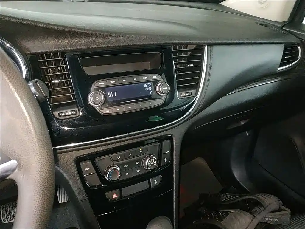 Buick Encore 2016 18T Automatic 2WD Urban Leading фото 9