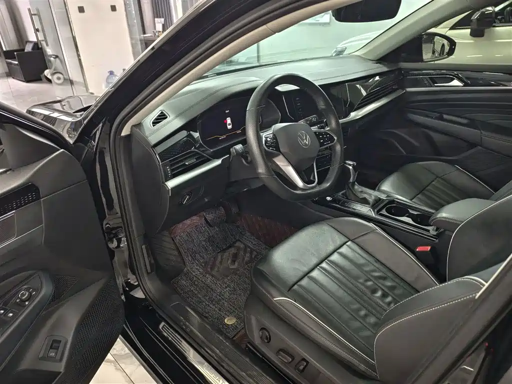 Volkswagen Passat 2023 Facelift 330TSI Elite Edition фото 15