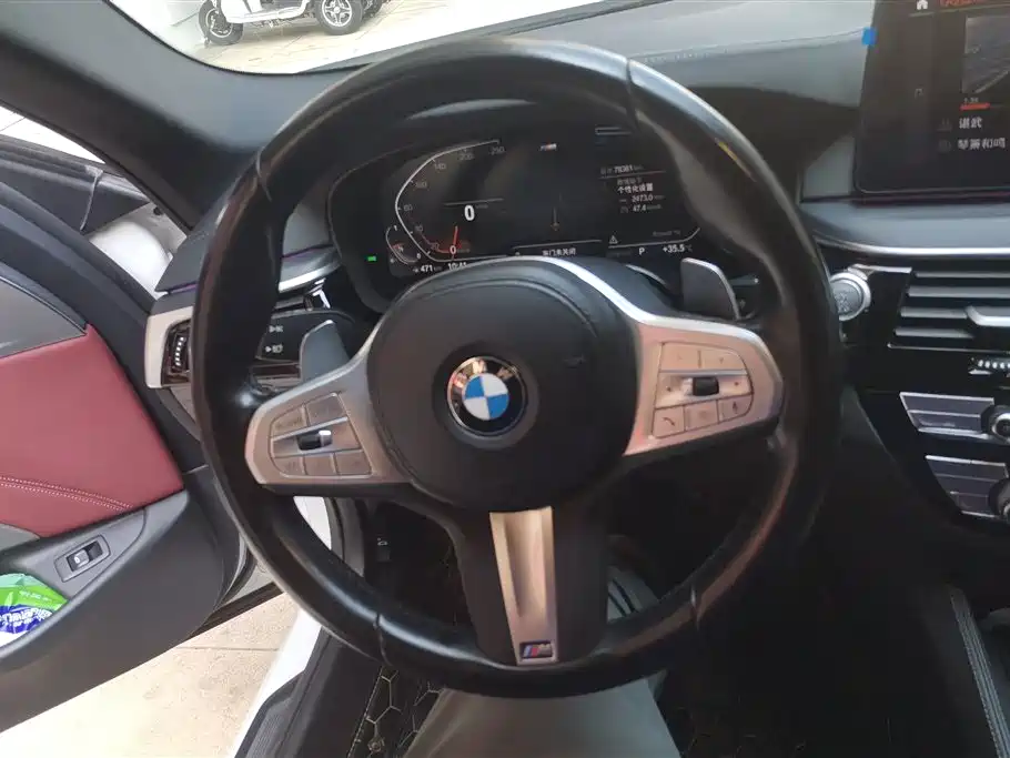 BMW 5 Series 2023 530Li Leading M Sport Package фото 15