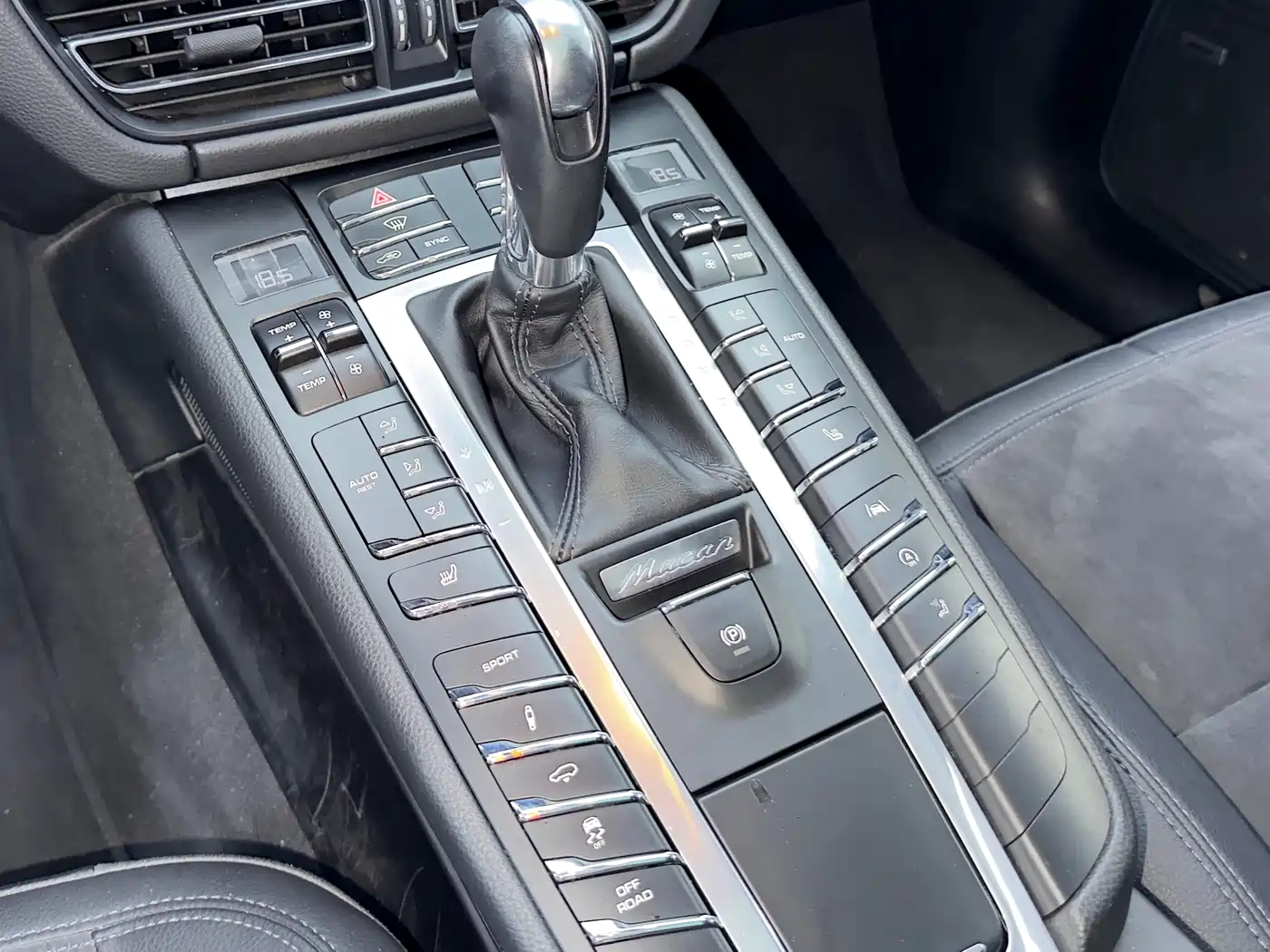 Porsche Macan 2018 Macan S 3.0T фото 9