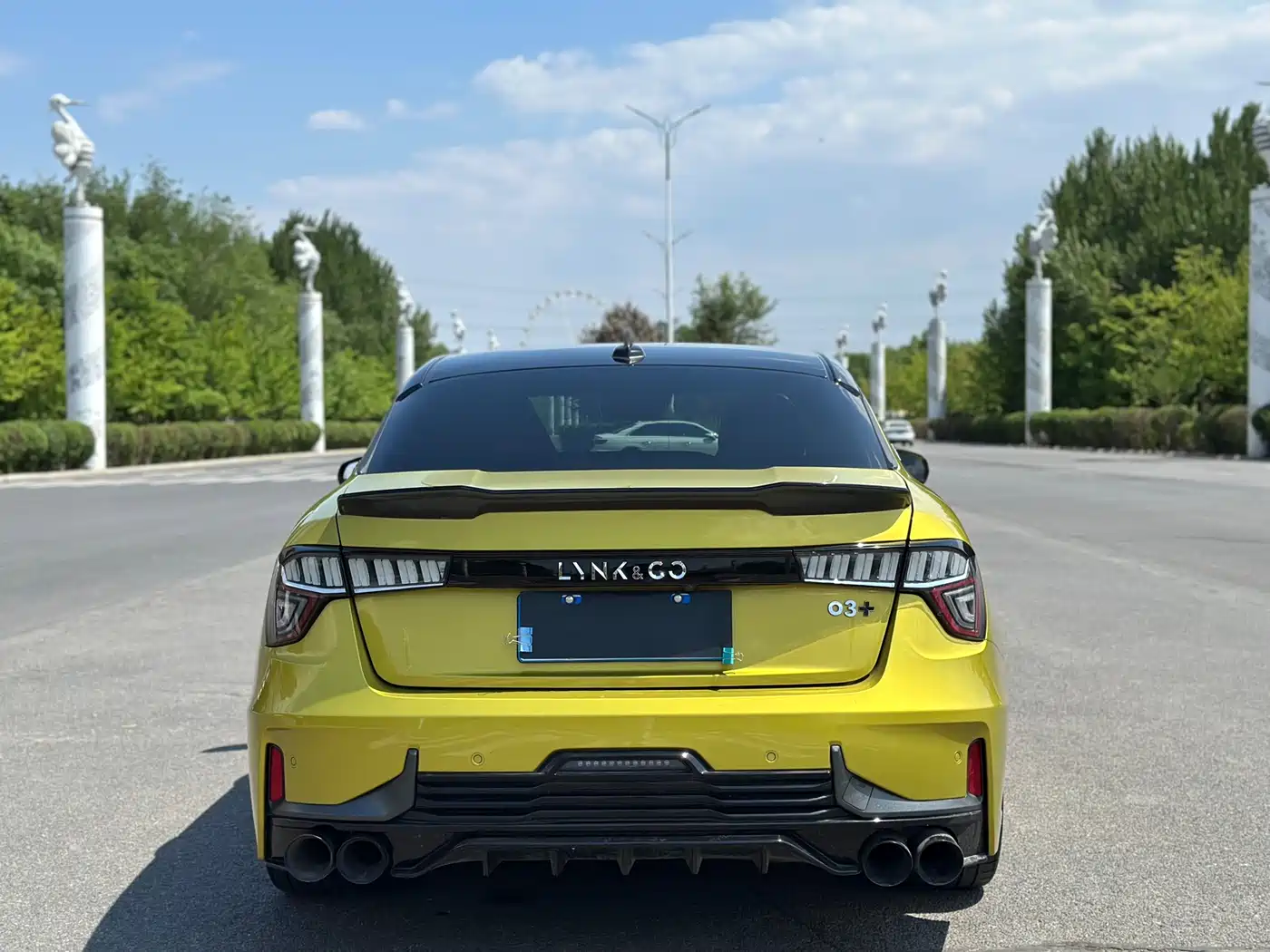 Lynk & Co 03 2021 03+ 2.0TD Auto Wind Rider Edition фото 5