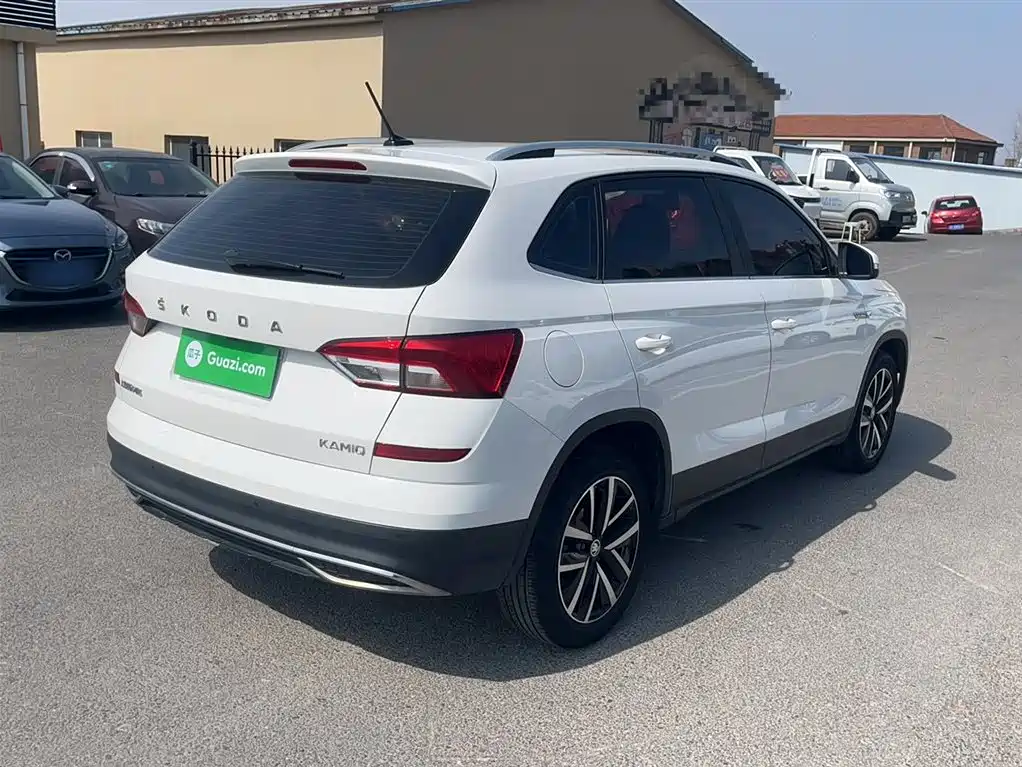 SKODA KOMICK