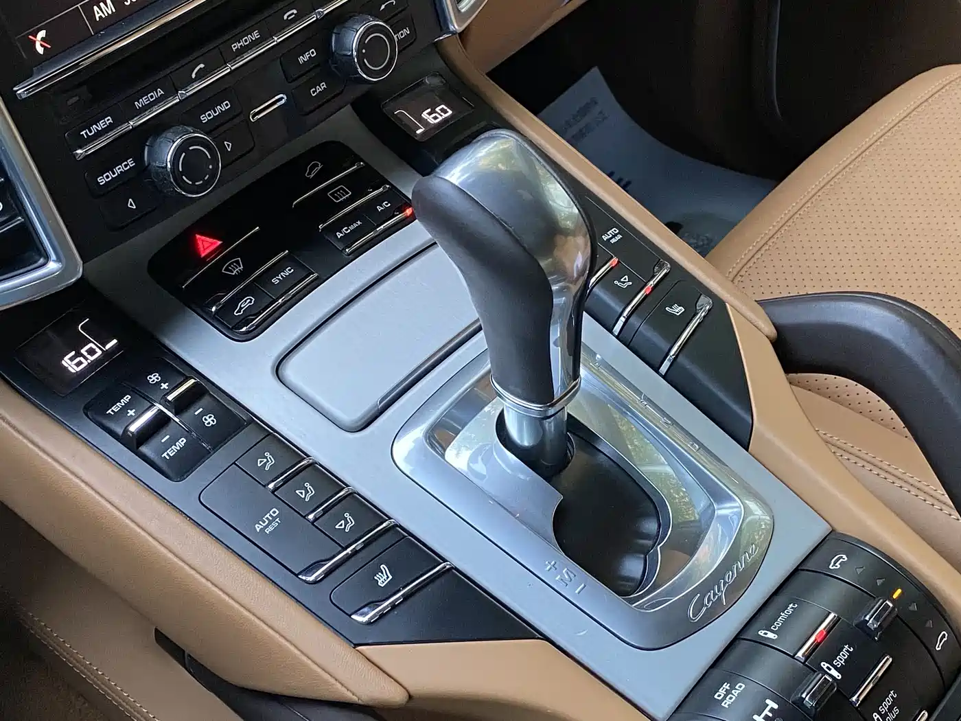 Porsche Cayenne 2015 Cayenne Turbo 4.8T фото 13