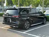 Фото 6 - Toyota Granvia