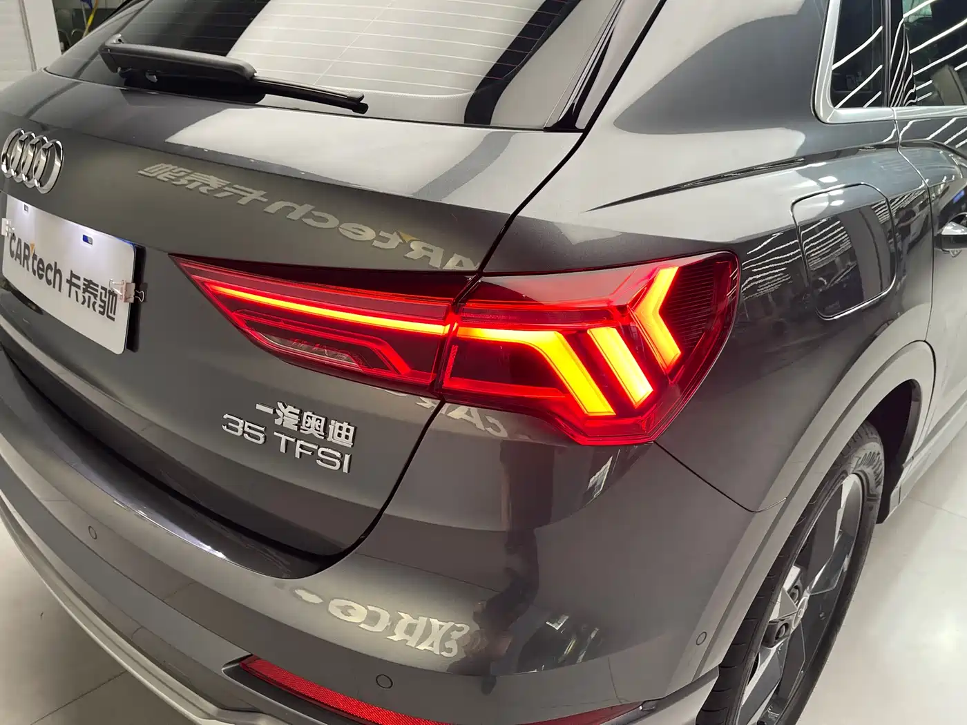 Audi Q3 2023 35 TFSI Fashion Dynamic Model (1.5T) фото 23