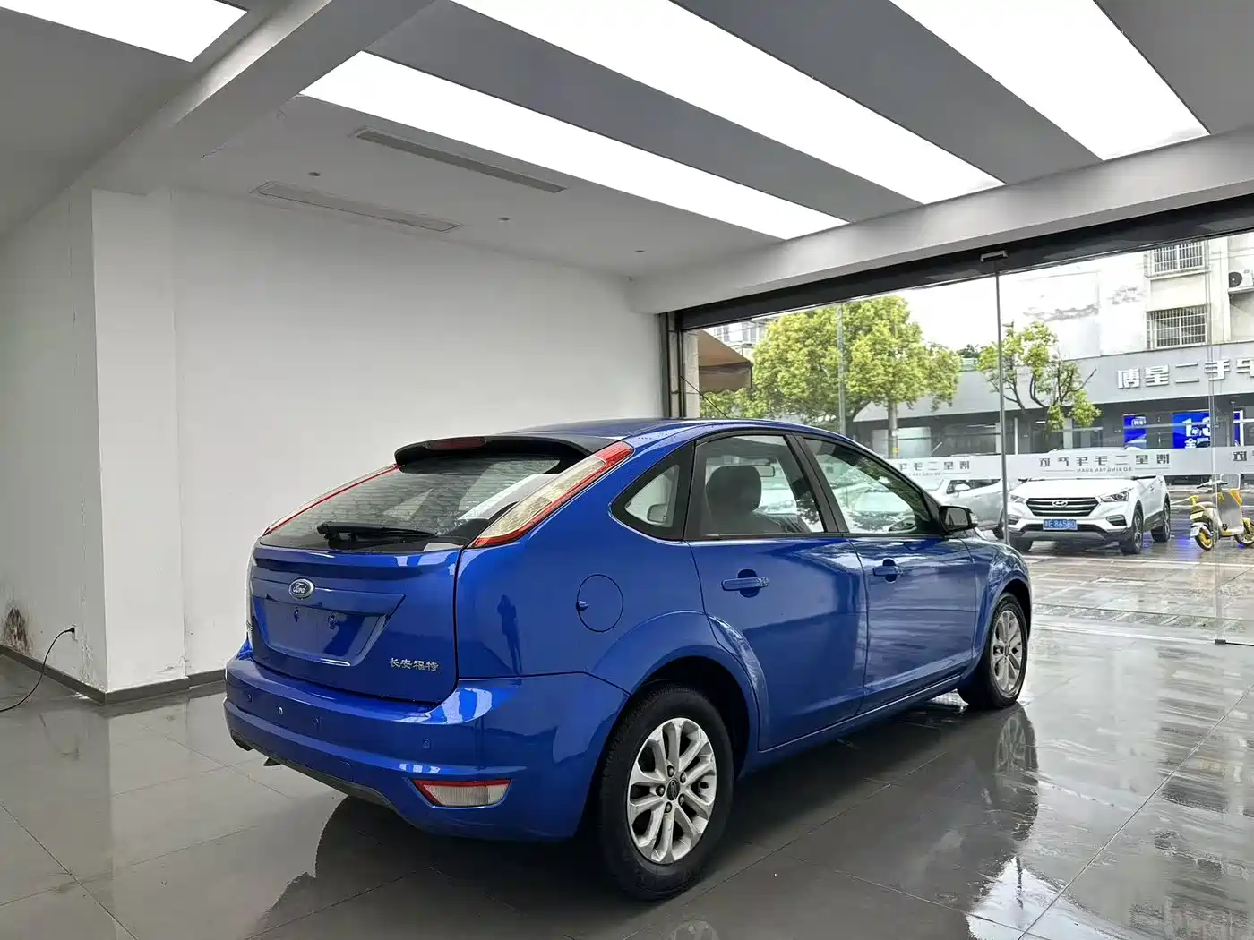 Ford Focus 2013 2013 Hatchback Classic 1.8L Manual Base