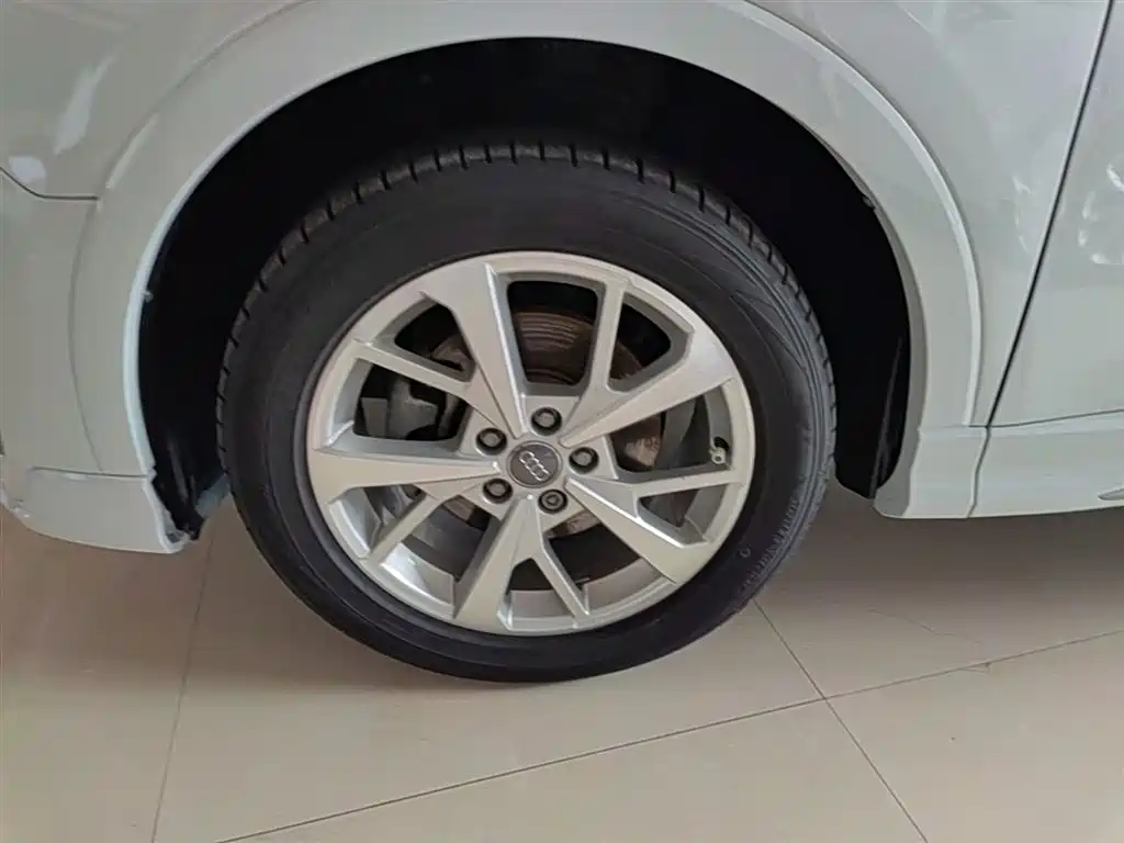 Audi Q3 2019 35 TFSI Progressive Sport фото 23