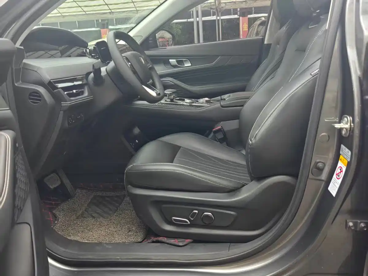 Changan UNI-K 2023 2023 2.0T FWD Joy Style