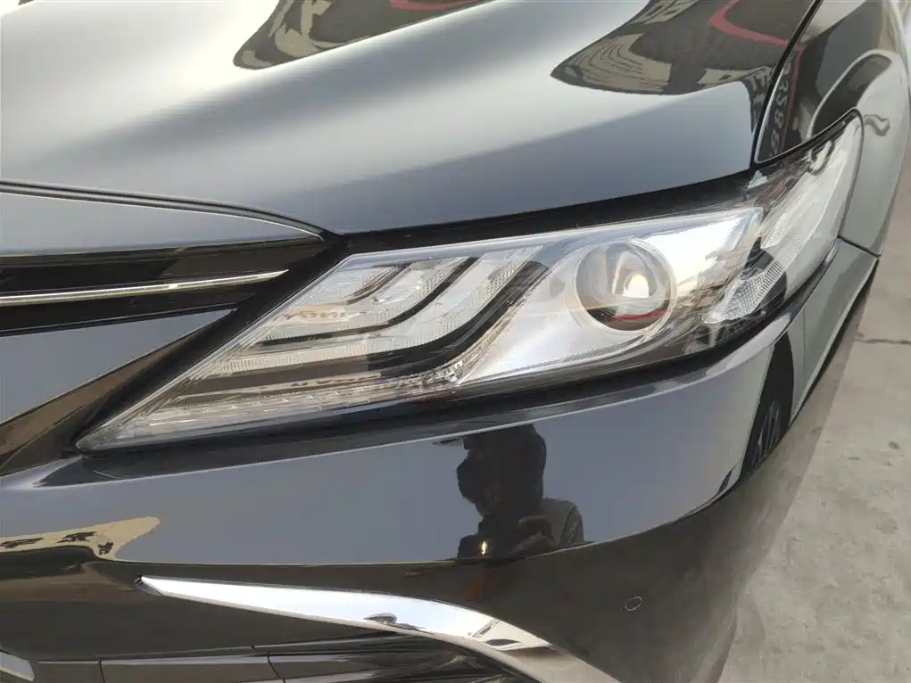 Toyota Camry 2021 2.5G Luxury Edition фото 24