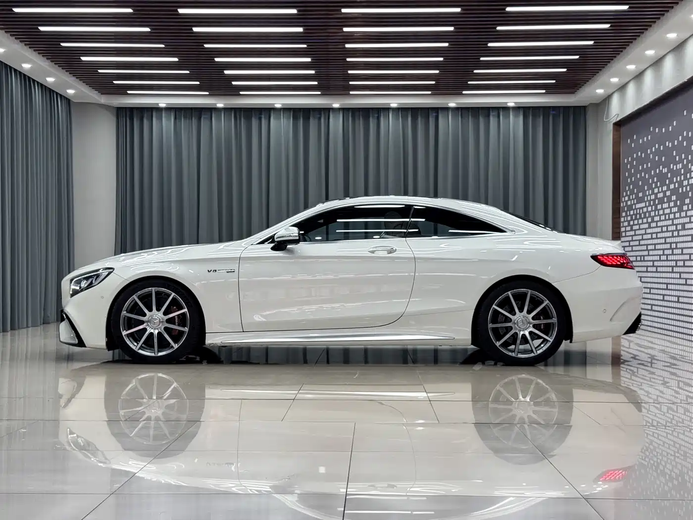 Mercedes-Benz S-Class AMG 2015 AMG S 63 4MATIC Coupe фото 3