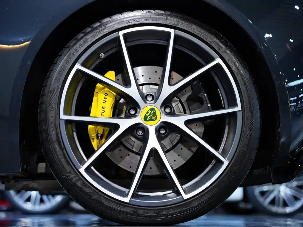 Lotus EMIRA 2023 2021 2.0T DCT First Edition
