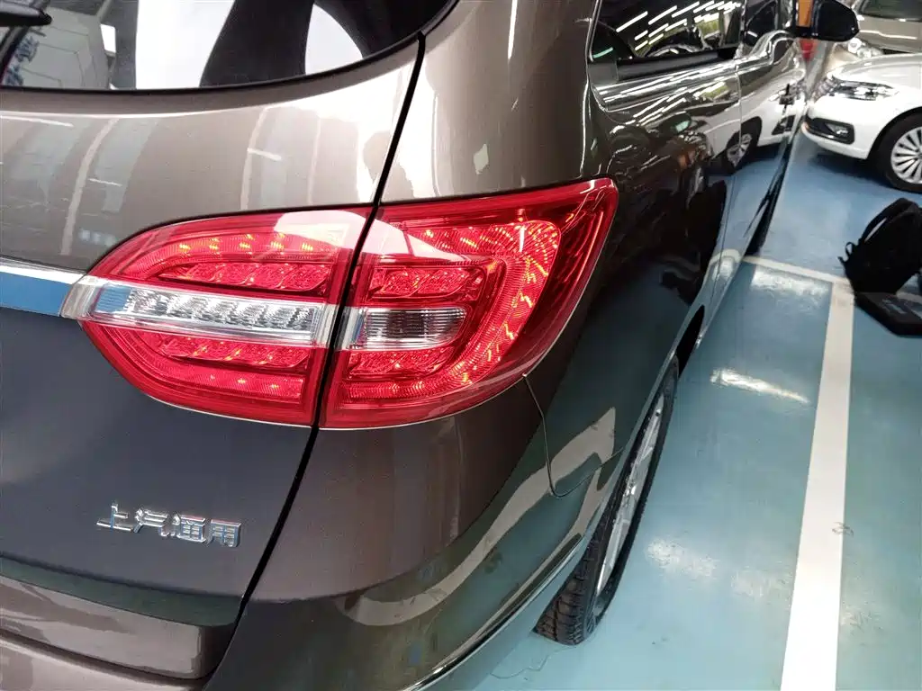 Buick GL8 2017 25S Luxury China V фото 24