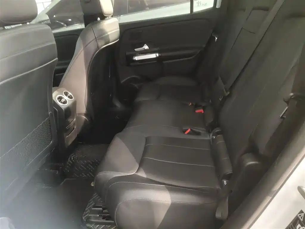 Mercedes-Benz GLB 2020 GLB 200 Dynamic фото 13
