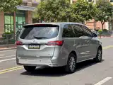 Фото 6 - Buick GL8