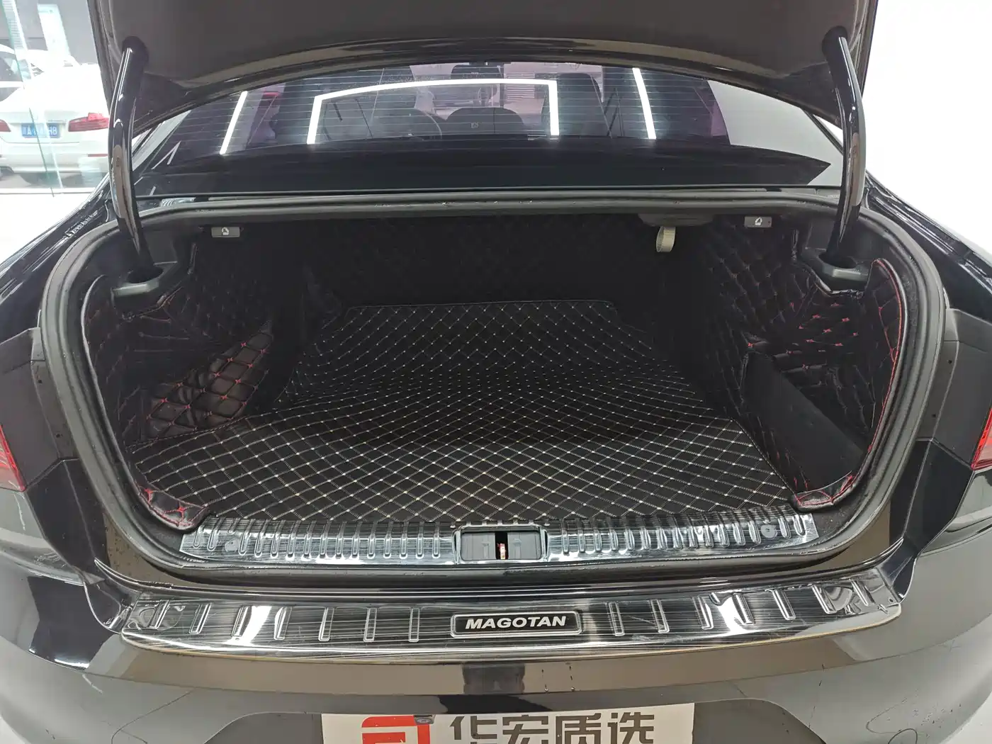 Volkswagen Magotan 2018 330TSI DSG Leading фото 27