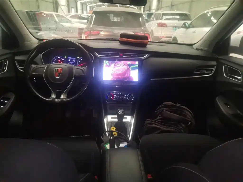 Roewe RX3 2020 2020 1.6L Manual Ultra Comfort Progressive