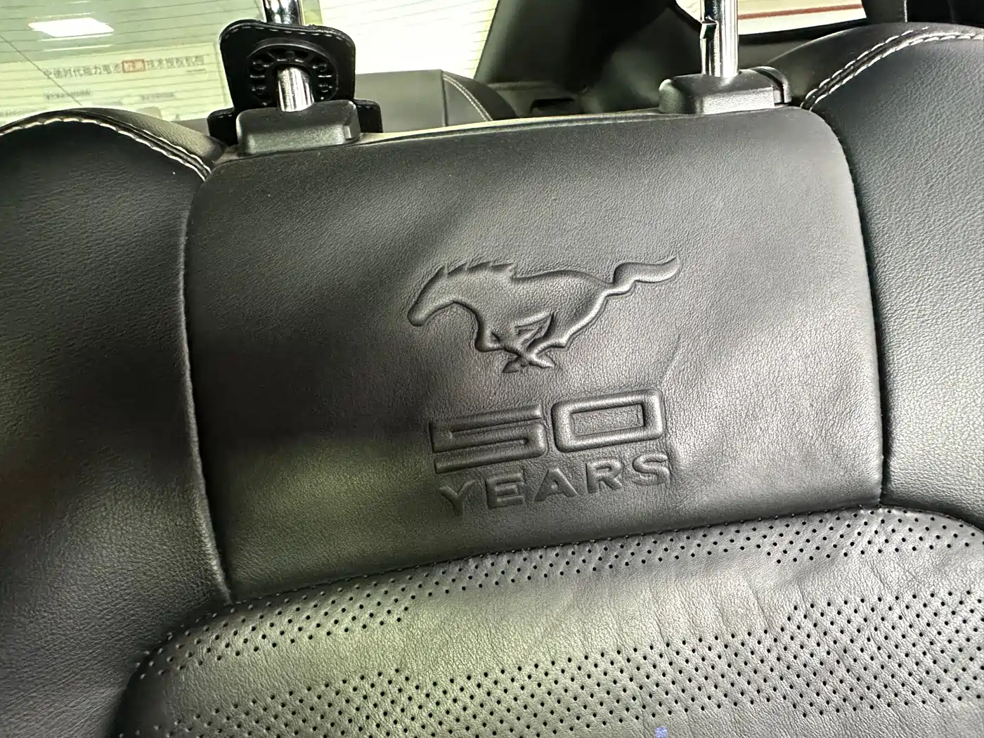 Ford Mustang 2015 2.3T 50th Anniversary Edition фото 13