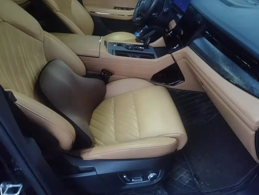 Lynk & Co 09 2022 2021 2.0T Halo 7-seater