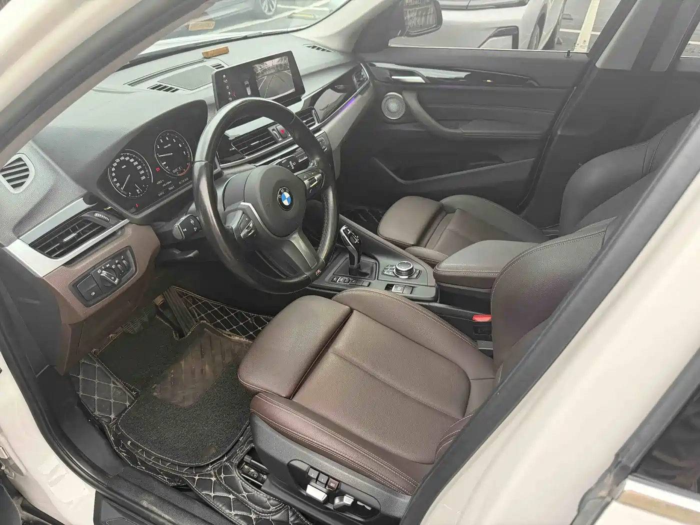 BMW X1 2022 sDrive25Li Leading фото 7