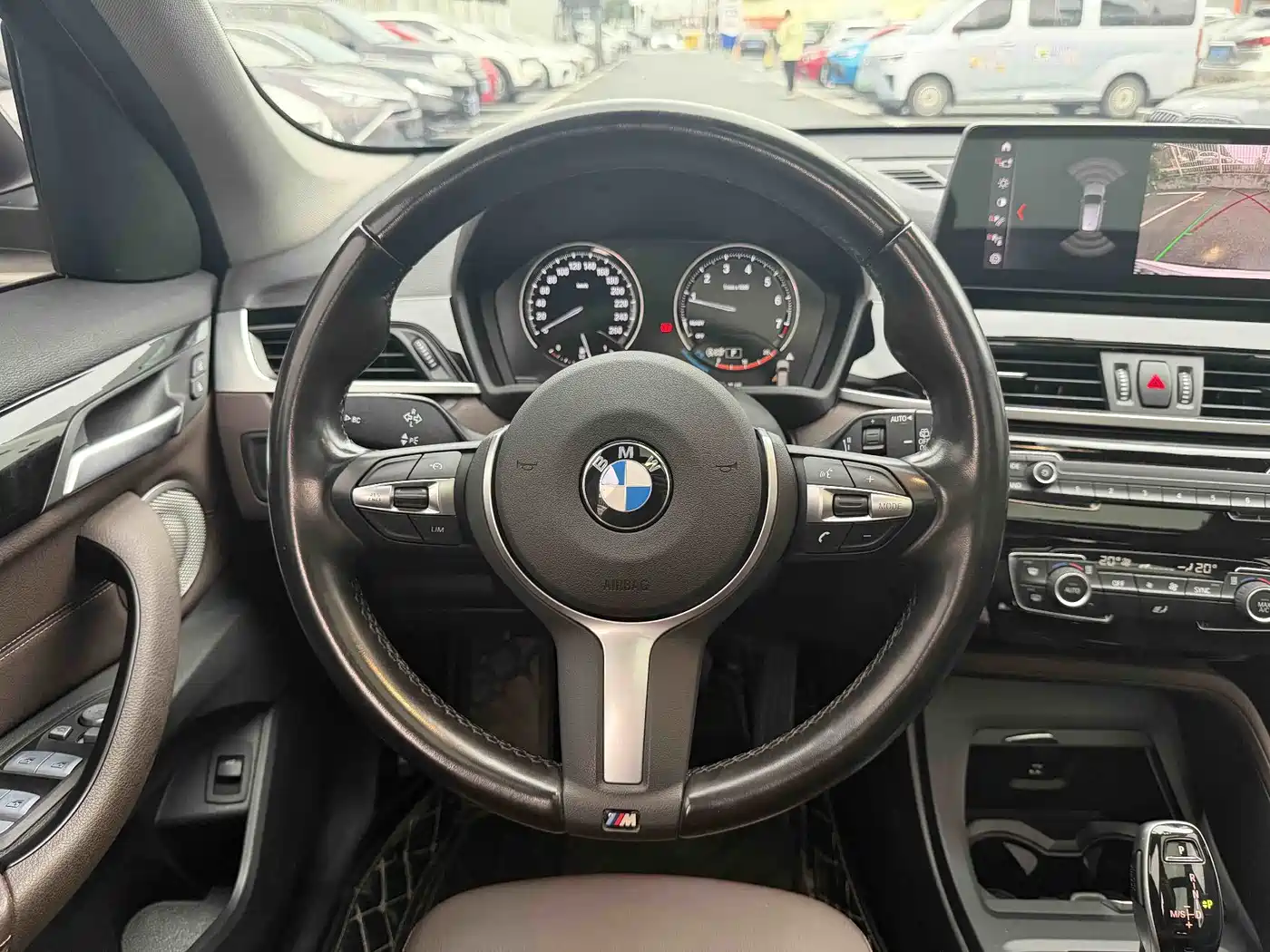 BMW X1 2022 sDrive25Li Leading фото 12