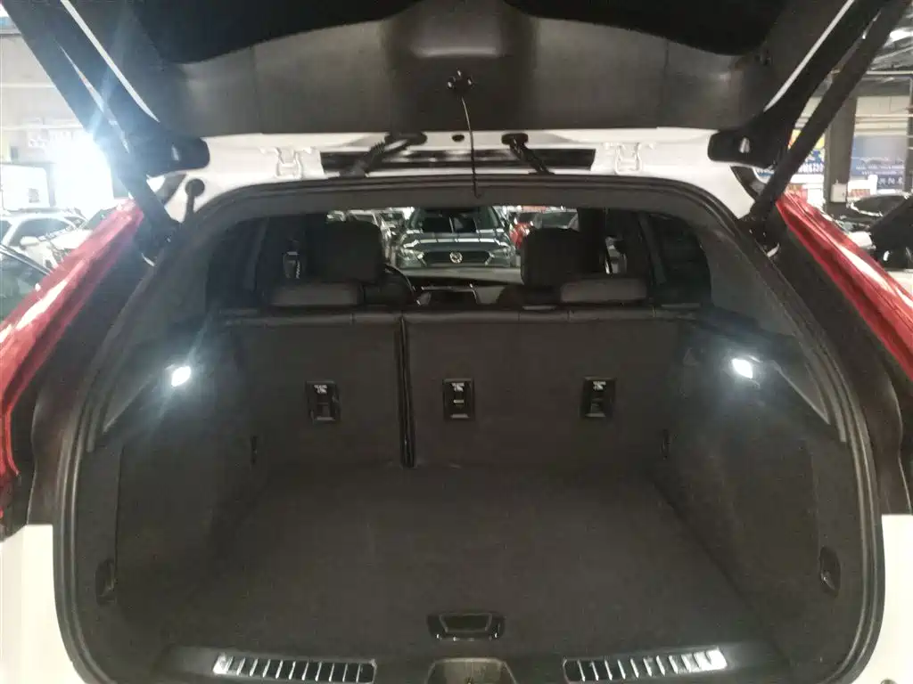 Cadillac XT4 2021 28T FWD Luxury Edition фото 19