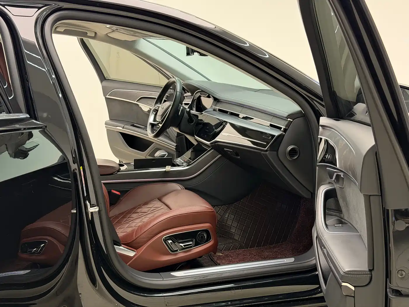 Audi A8 2023 A8L 50 TFSI quattro Exclusive фото 9